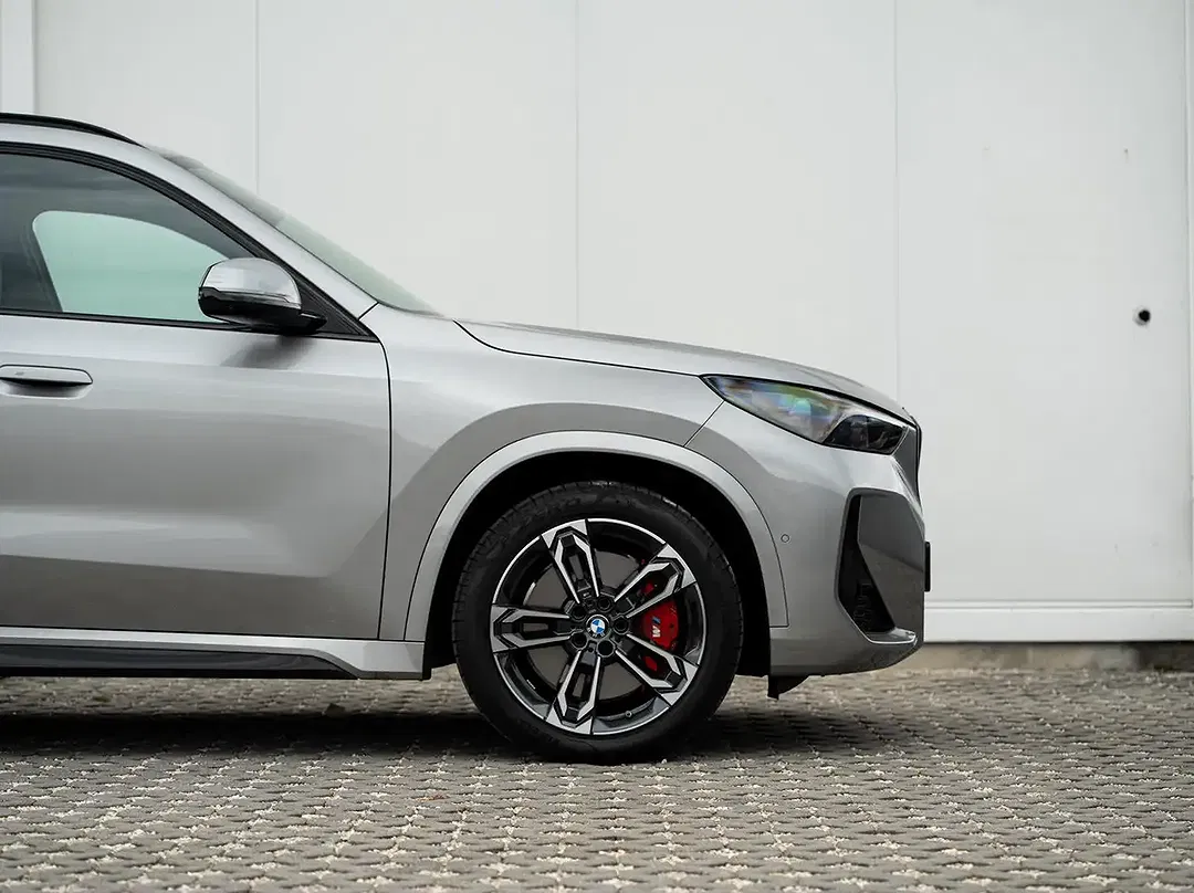 BMW X1 - Thumbnail 6