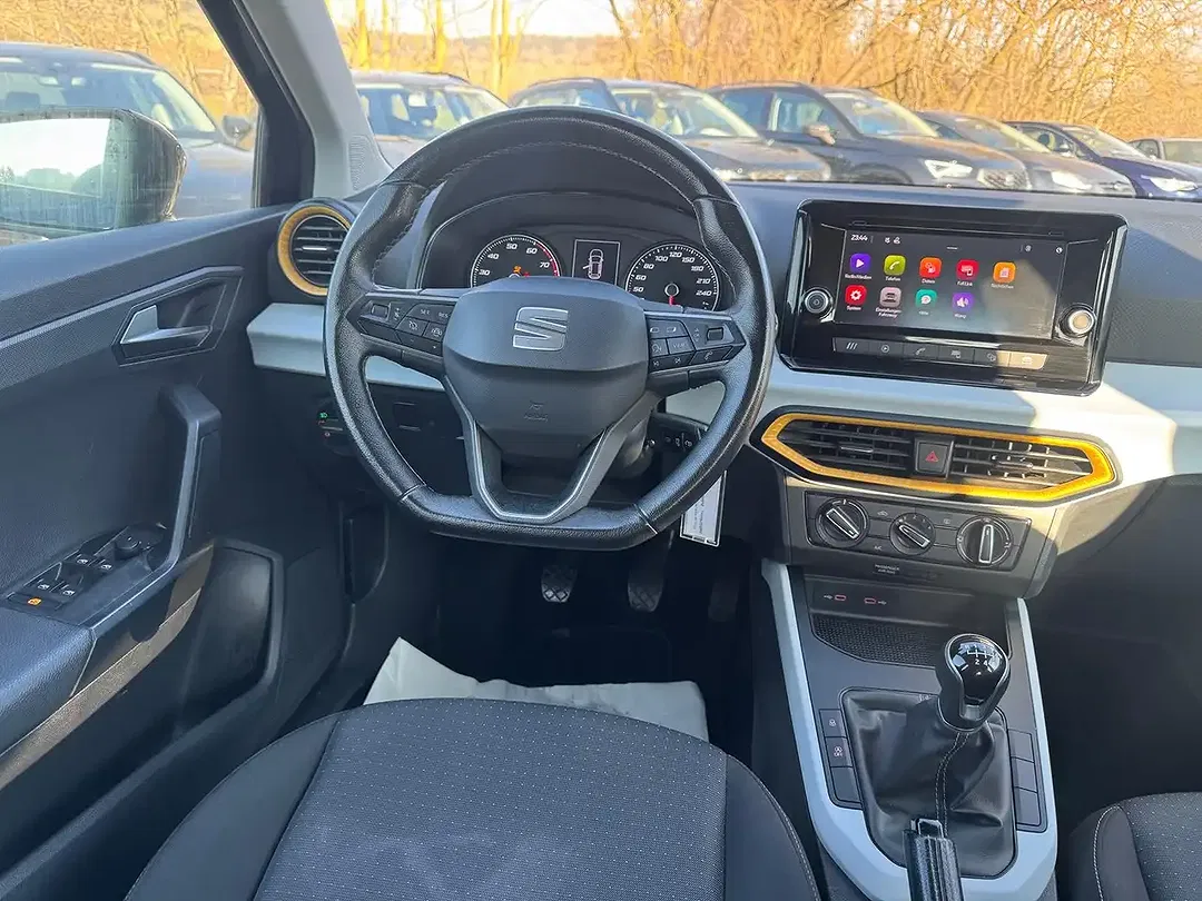 SEAT Arona - Thumbnail 11