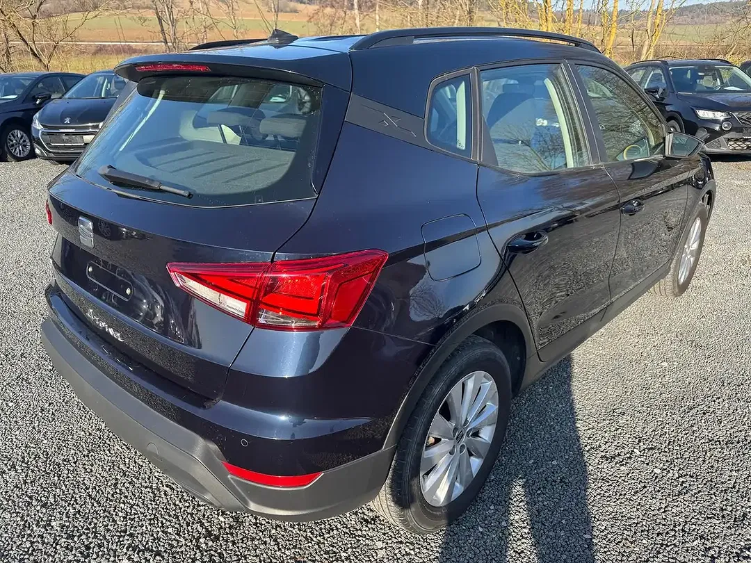 SEAT Arona - Thumbnail 6