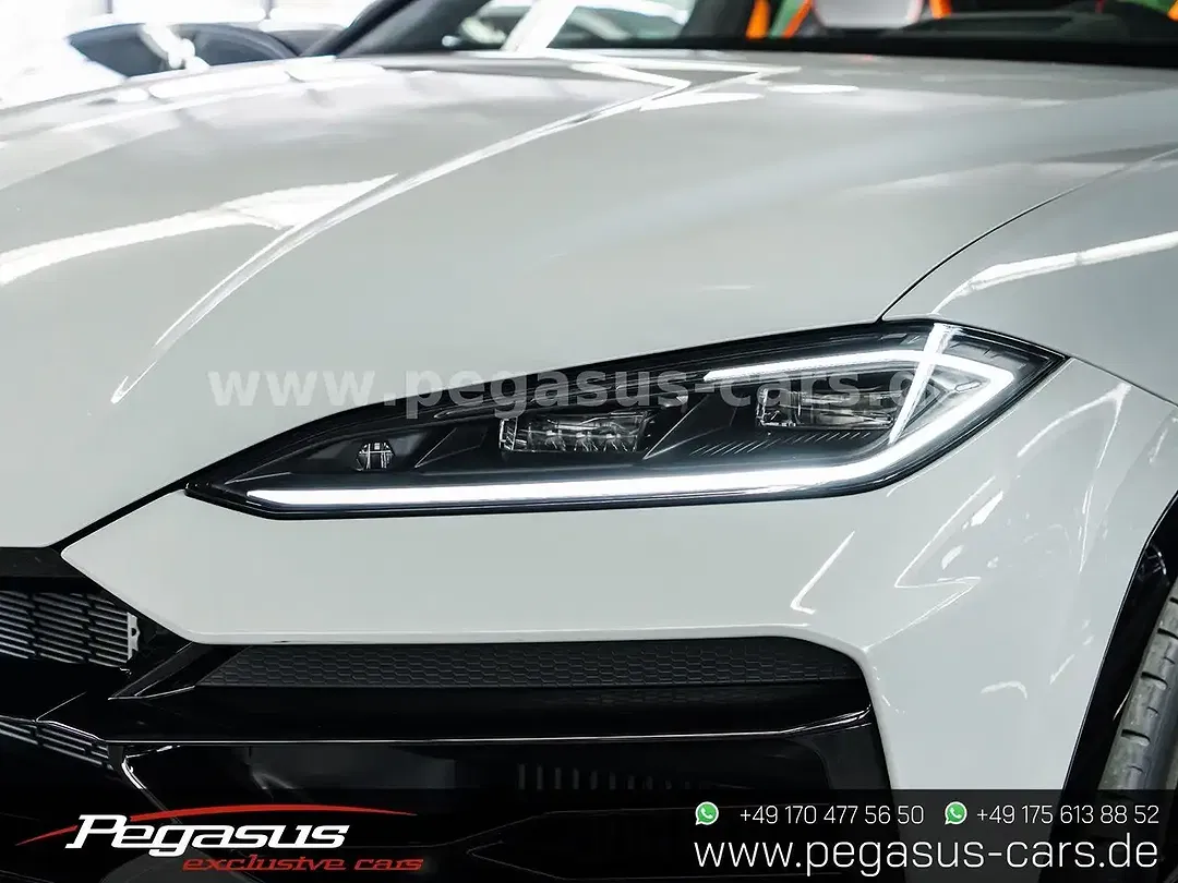 Lamborghini Urus - Thumbnail 14