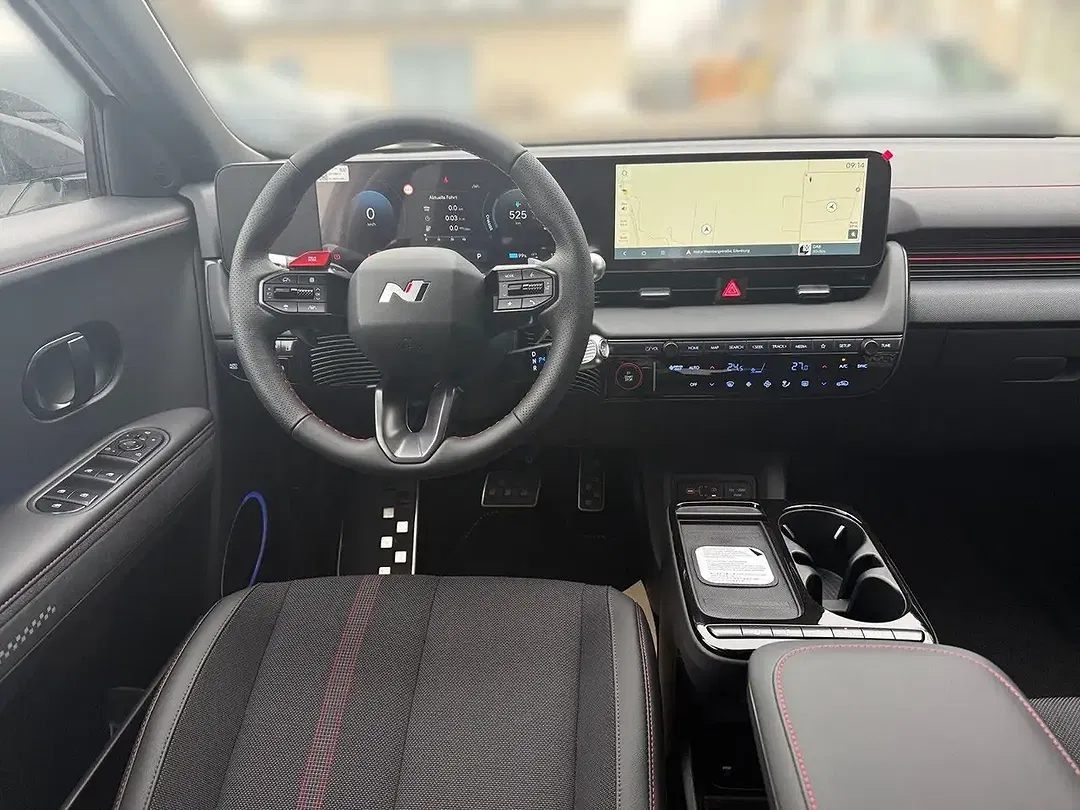 Hyundai IONIQ 5 - Thumbnail 10