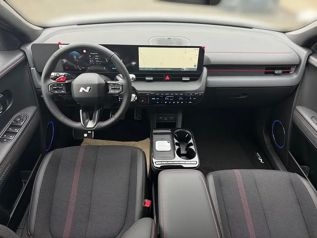 Hyundai IONIQ 5 - Thumbnail 11