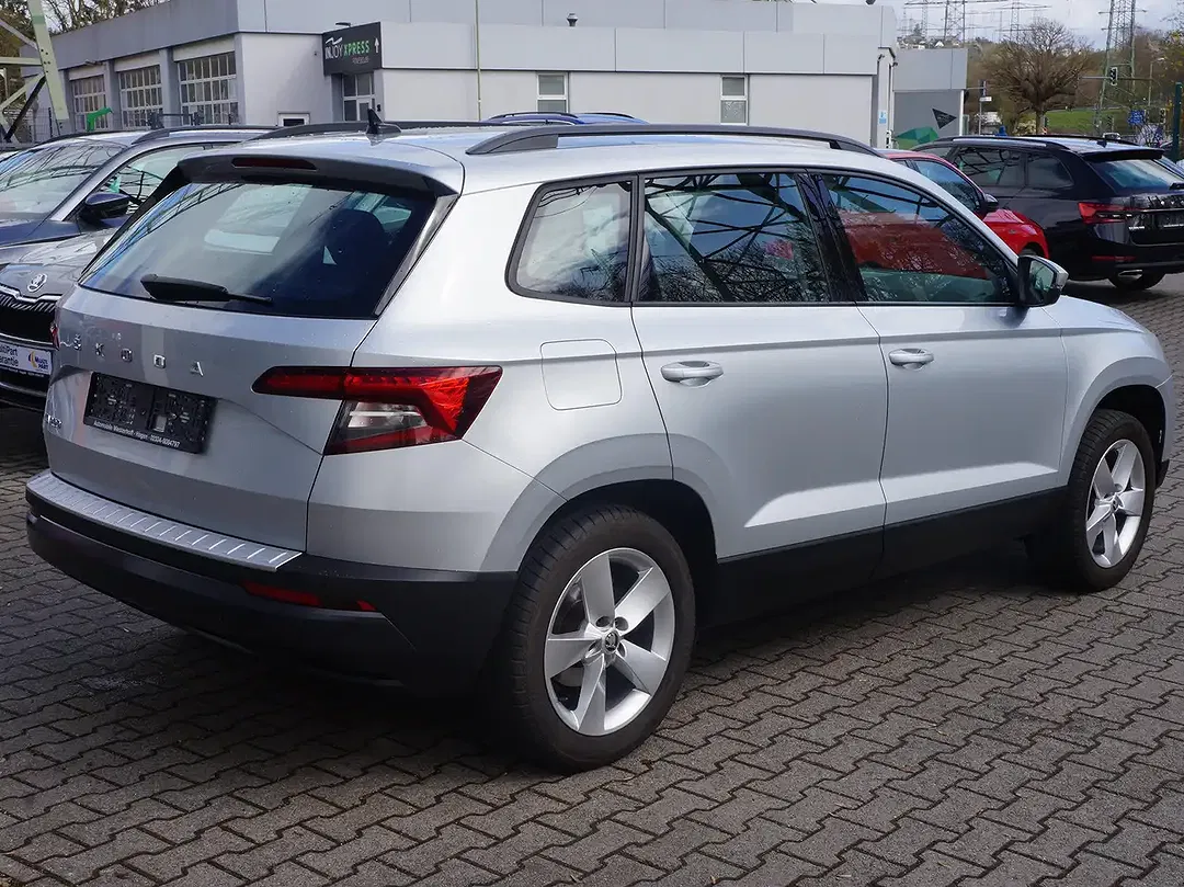Skoda Karoq - Thumbnail 11