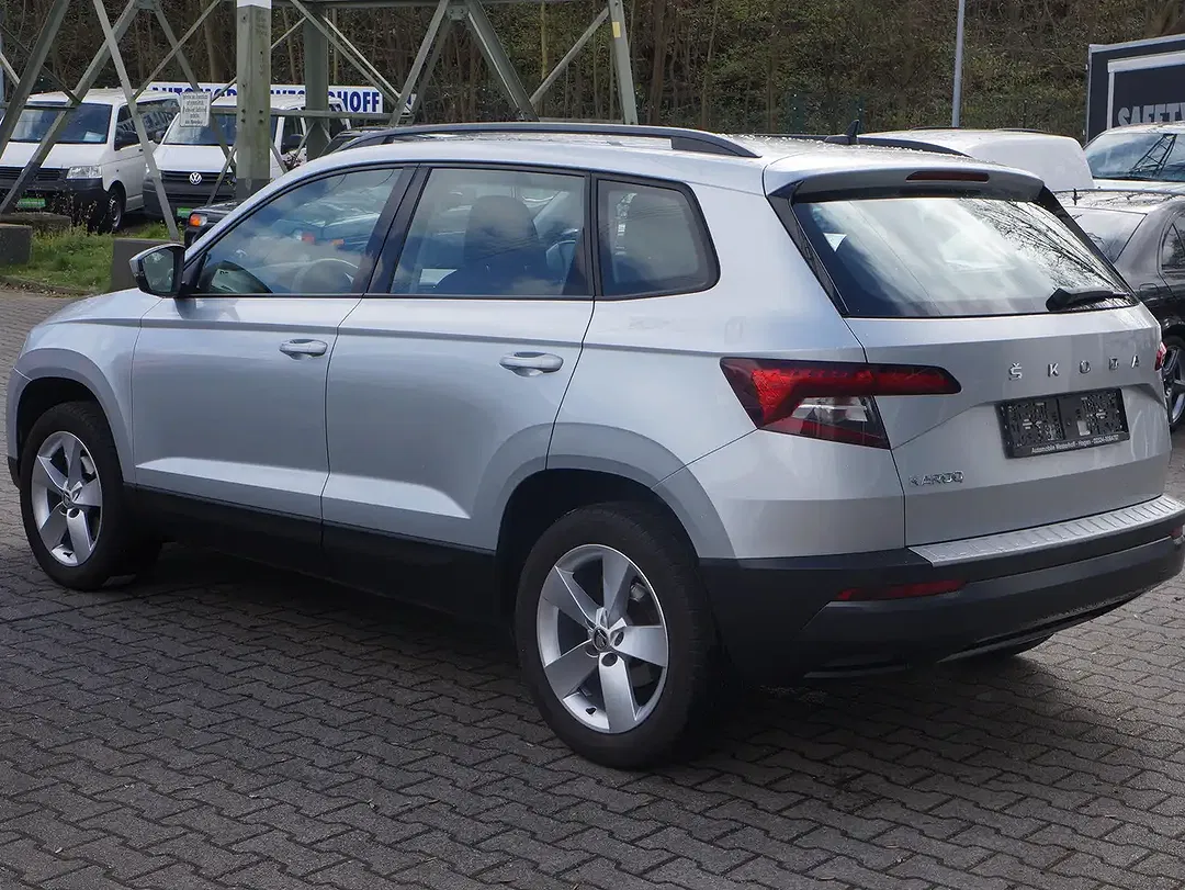 Skoda Karoq - Thumbnail 6