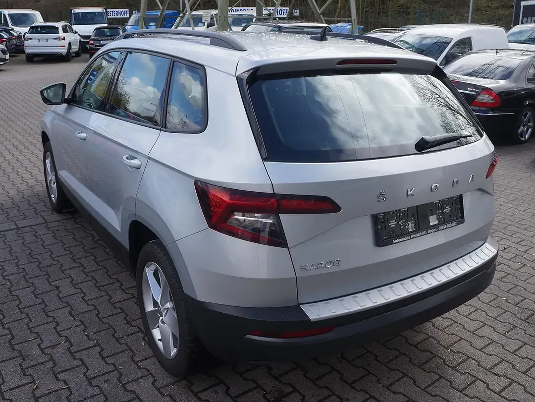 Skoda Karoq - Thumbnail 7