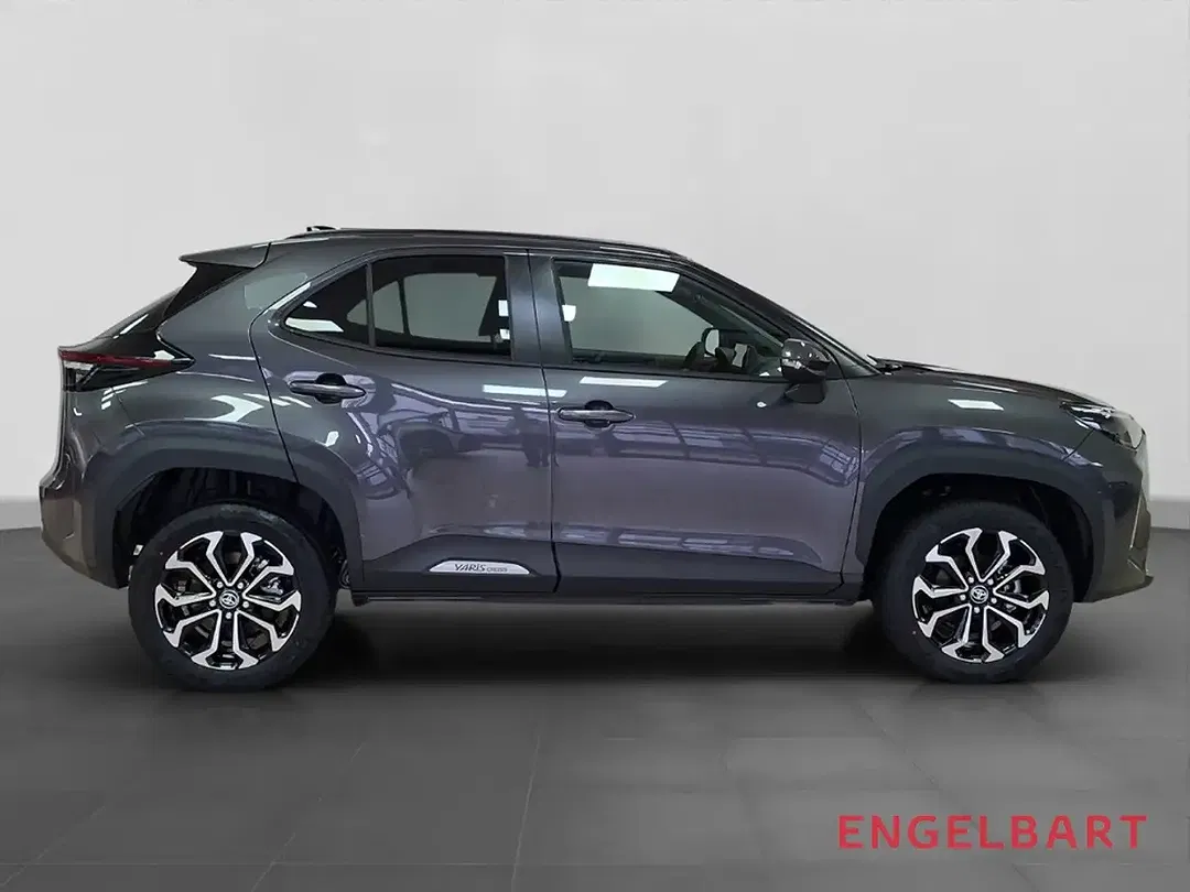 Toyota Yaris Cross - Thumbnail 4