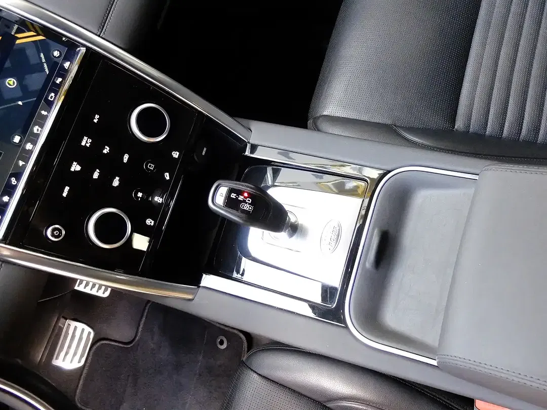 Land Rover Discovery Sport - Thumbnail 12