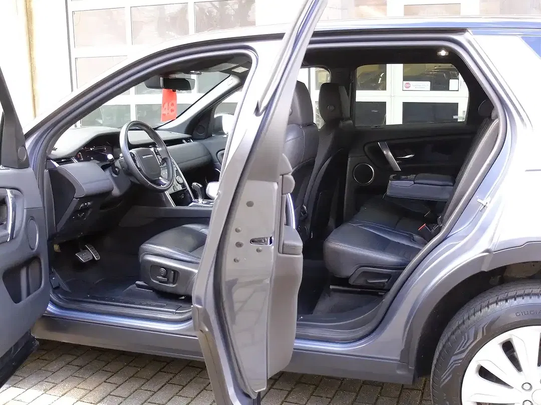 Land Rover Discovery Sport - Thumbnail 14
