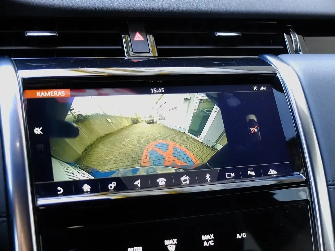 Land Rover Discovery Sport - Thumbnail 8