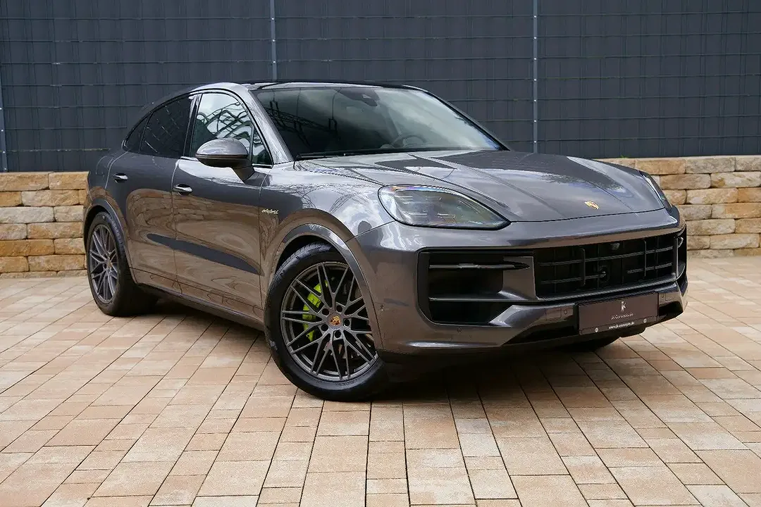 Porsche Cayenne - Thumbnail 4
