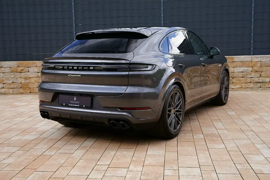 Porsche Cayenne - Thumbnail 8