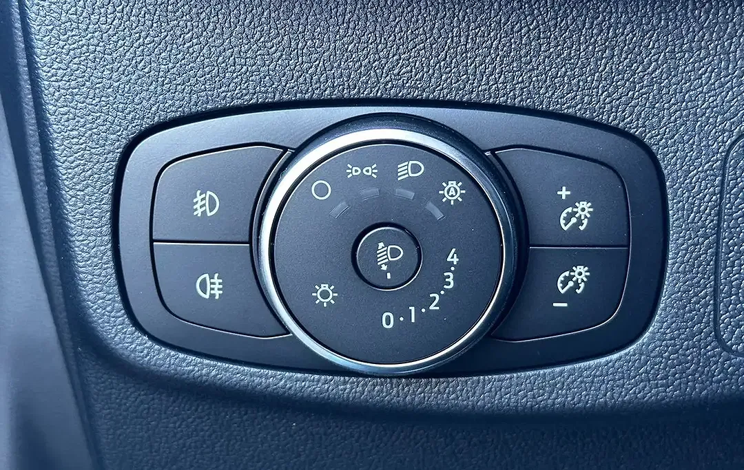 Ford Focus - Thumbnail 15