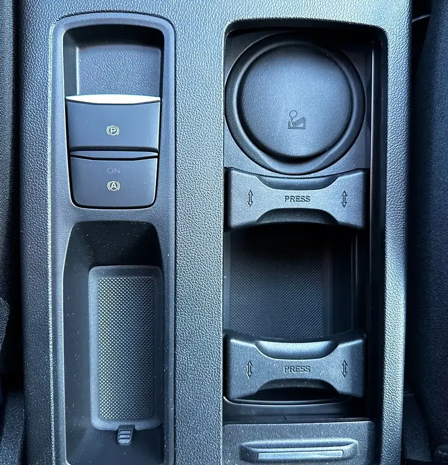 Ford Focus - Thumbnail 20