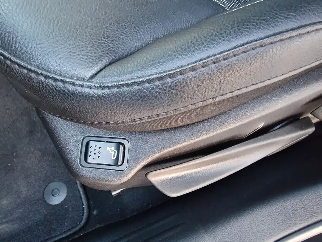 Jeep Compass - Thumbnail 11