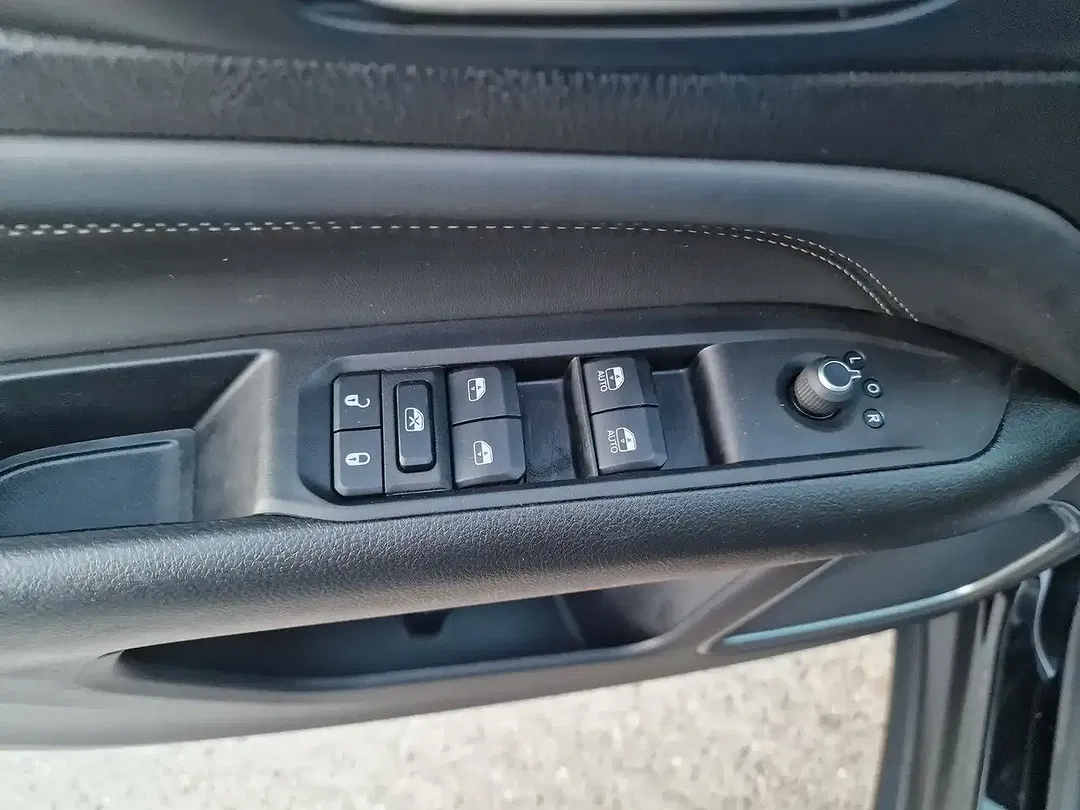 Jeep Compass - Thumbnail 13