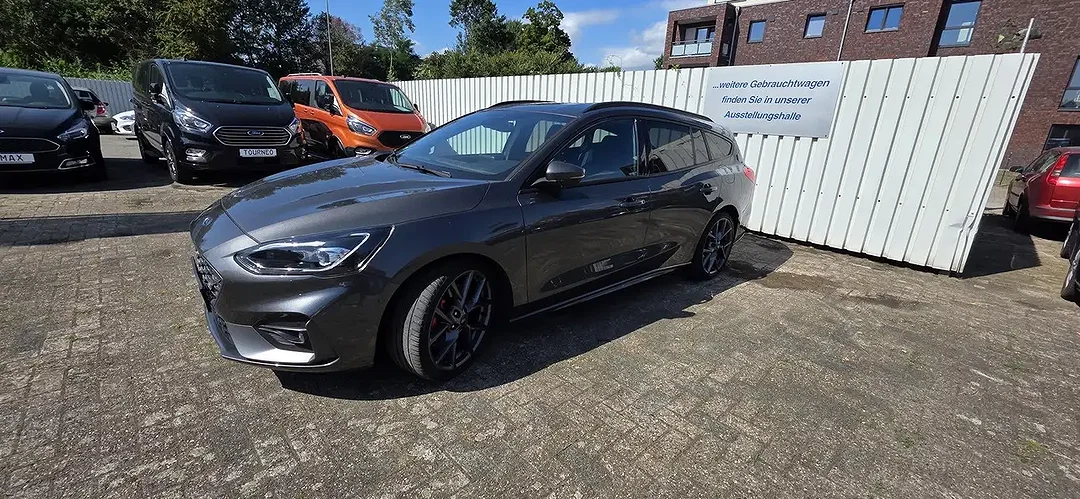 Ford Focus - Afbeelding 1