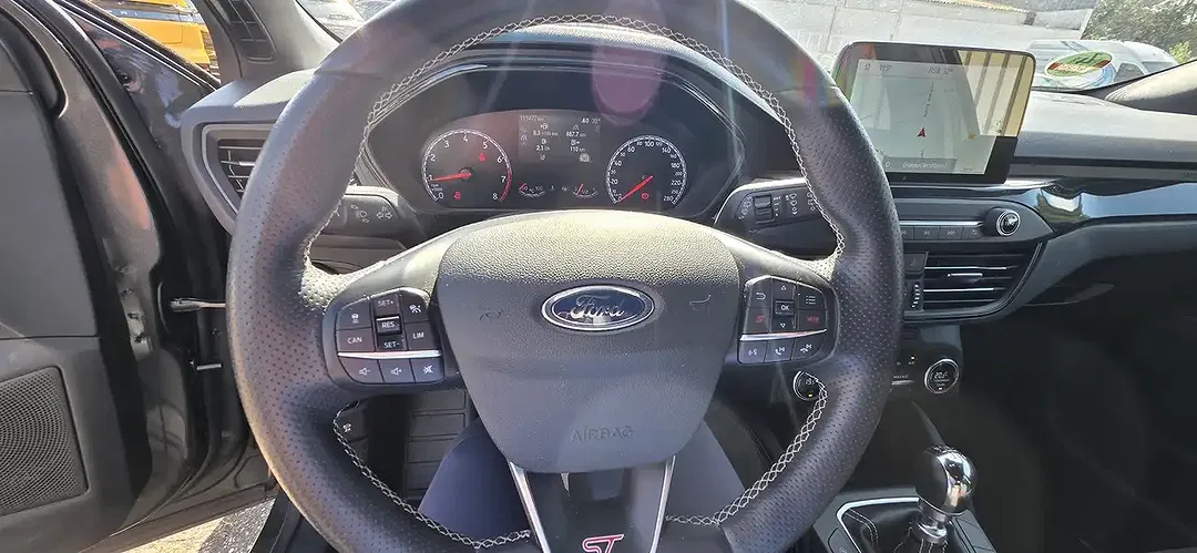 Ford Focus - Thumbnail 14