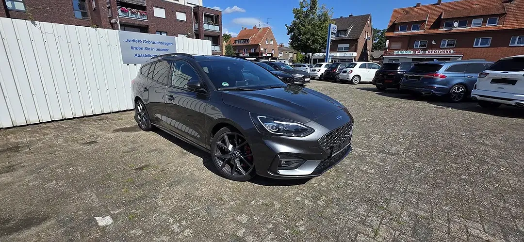 Ford Focus 2.3 EcoBoost ST-Line - foto 2