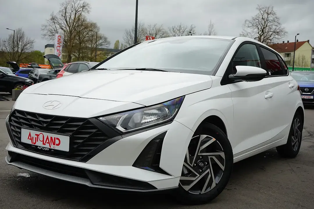 Hyundai i20 - Thumbnail 1