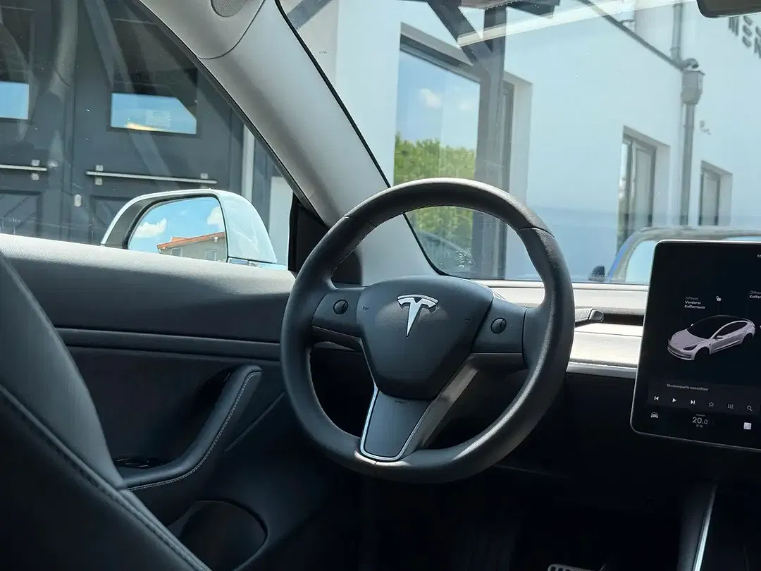 Tesla Model 3 Standard Range Plus Premium - foto 15