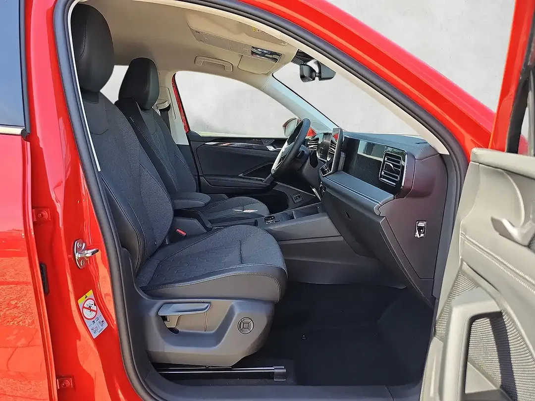 Volkswagen Tiguan - Thumbnail 10