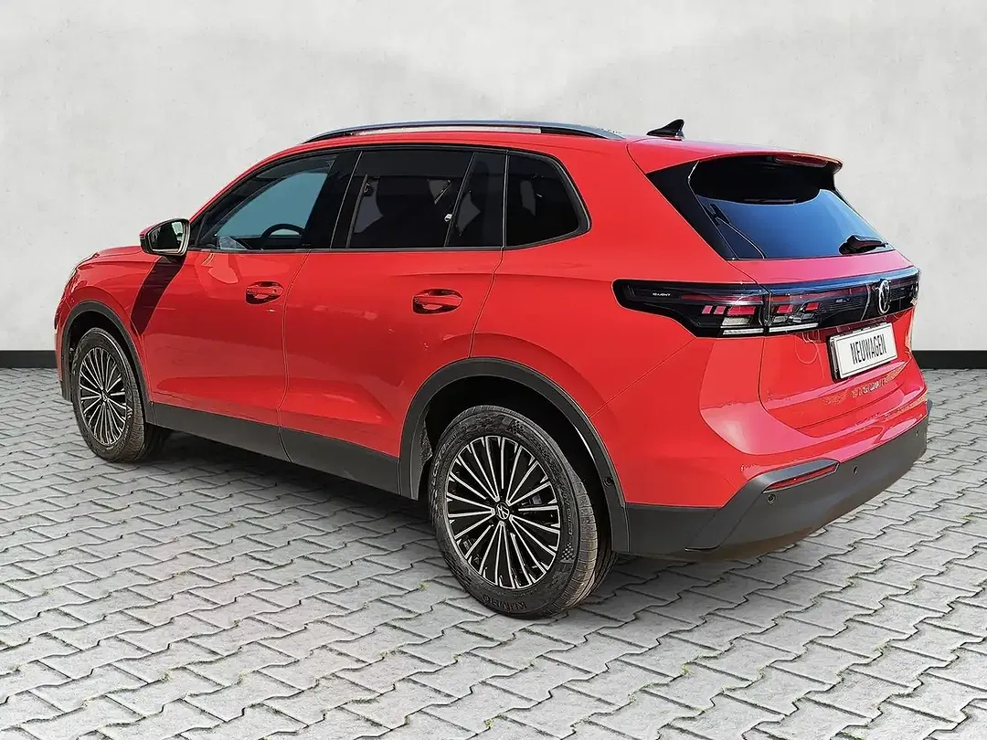 Volkswagen Tiguan - Thumbnail 5