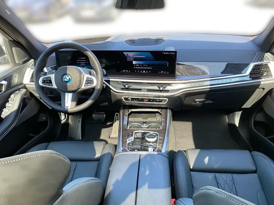 BMW X5 - Thumbnail 10