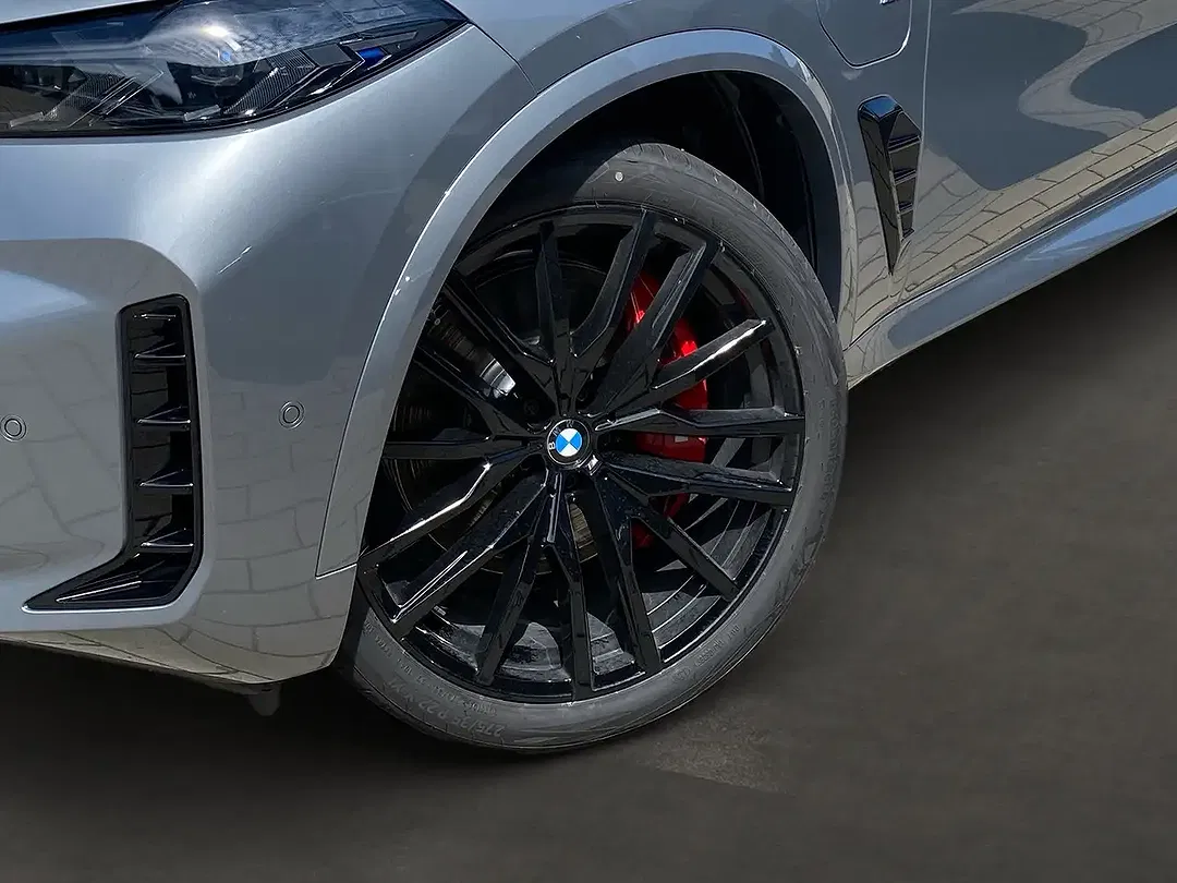 BMW X5 - Thumbnail 6