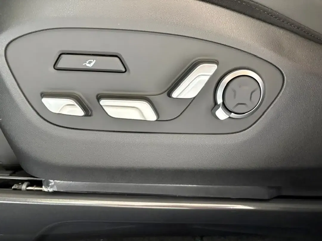 Hyundai IONIQ 9 - Thumbnail 5