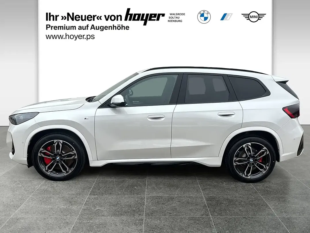 BMW X1 - Thumbnail 3