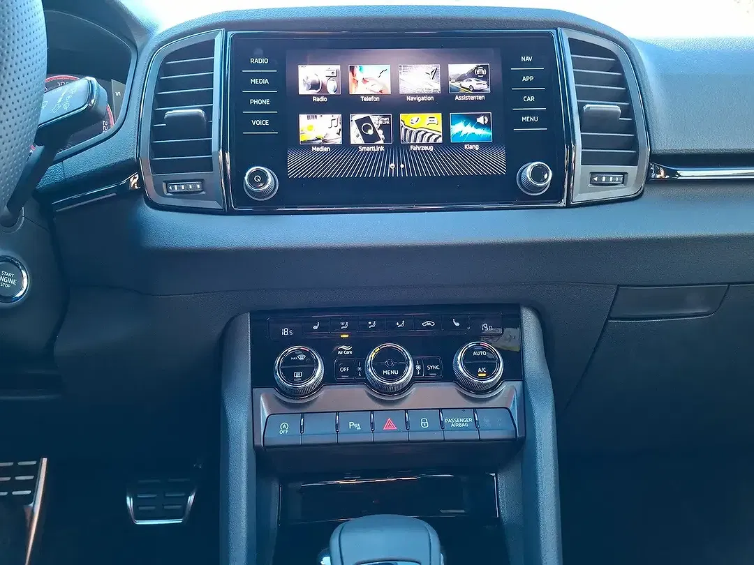 Skoda Karoq - Thumbnail 9