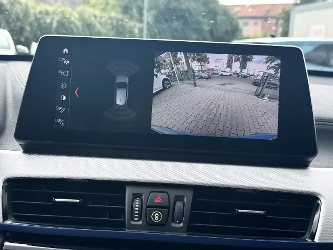 BMW X1 - Thumbnail 13