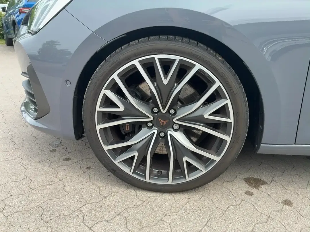 CUPRA Leon - Thumbnail 11
