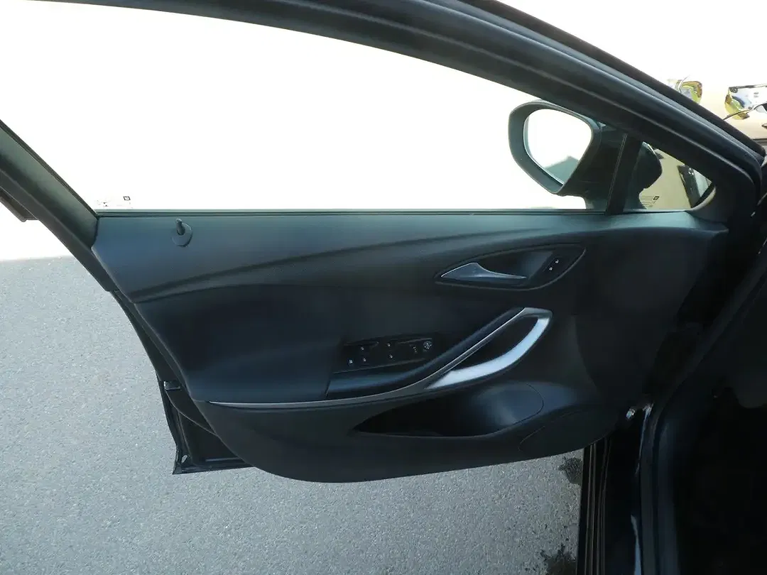 Opel Astra - Thumbnail 12