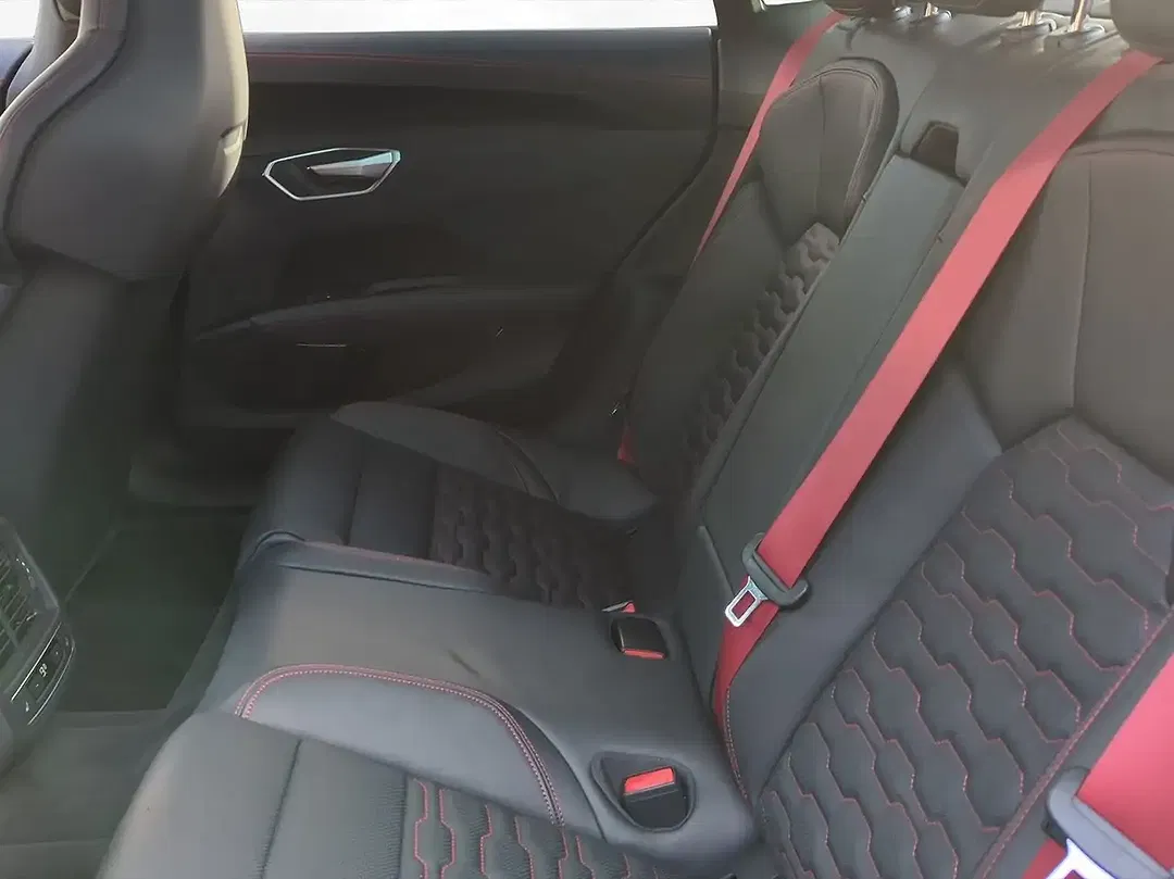 Audi RS e-tron GT - Thumbnail 3