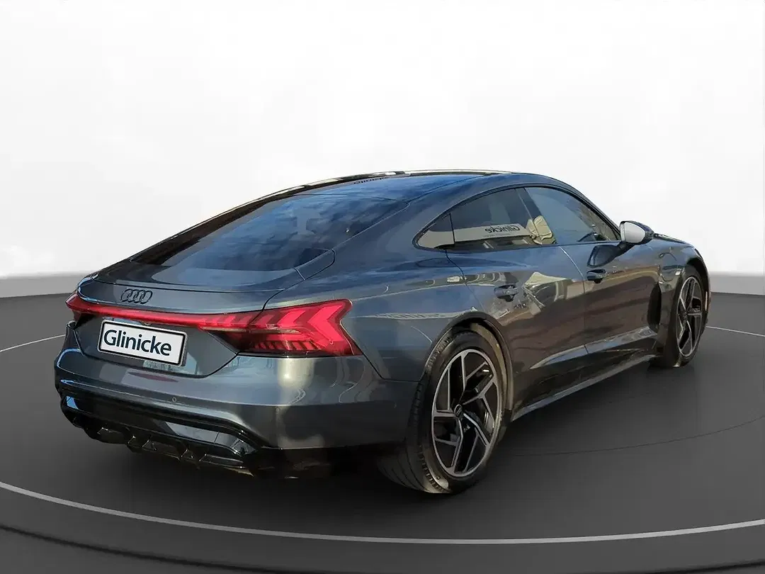 Audi RS e-tron GT - Thumbnail 9