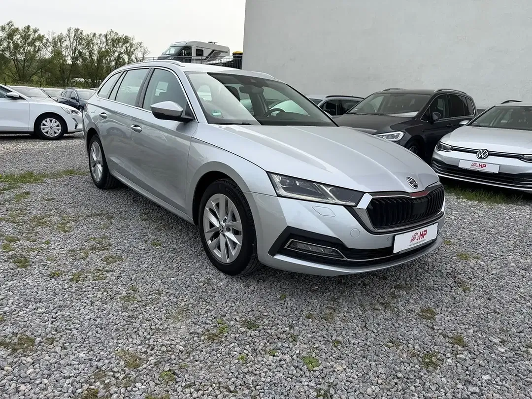 Skoda Octavia - Thumbnail 3