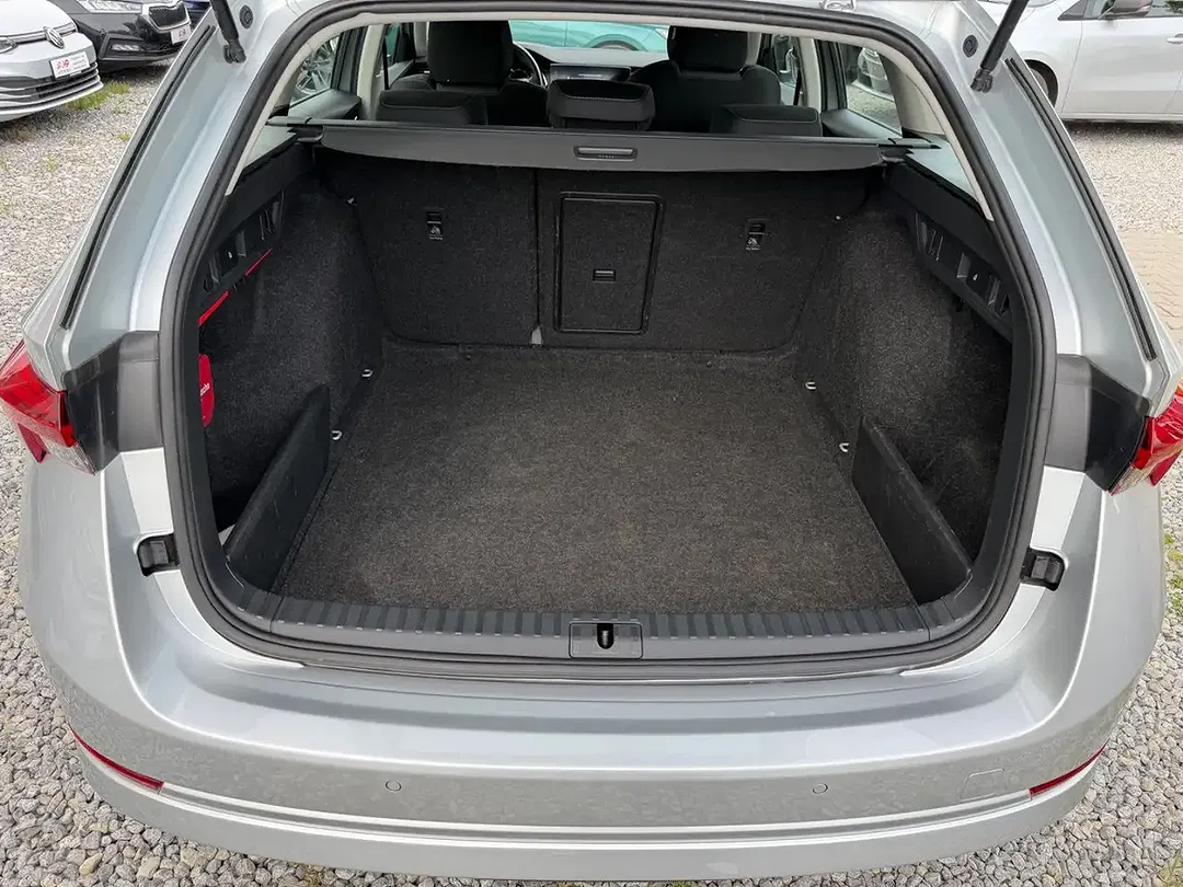 Skoda Octavia - Thumbnail 8