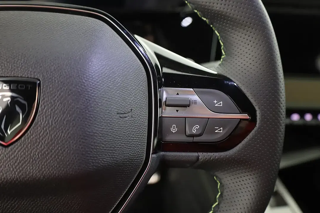 Peugeot 408 - Thumbnail 14