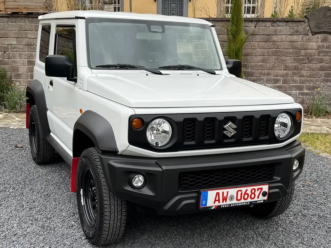 Suzuki Jimny - Thumbnail 12