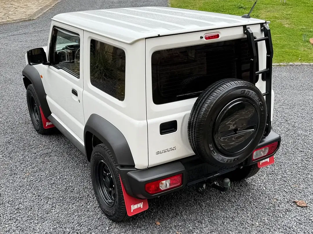 Suzuki Jimny - Thumbnail 7