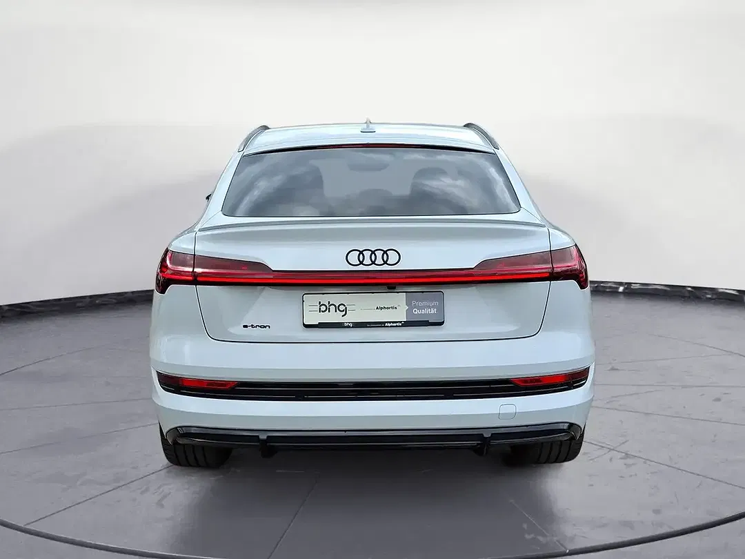 Audi e-tron - Thumbnail 4