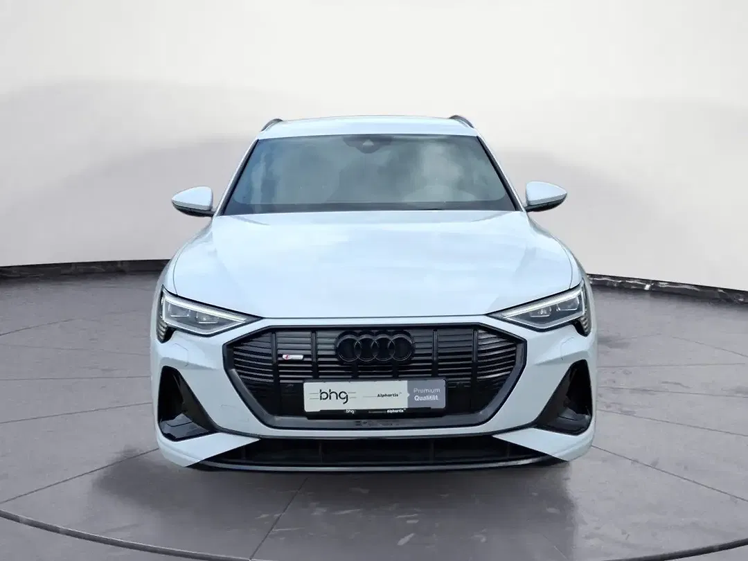 Audi e-tron - Thumbnail 7