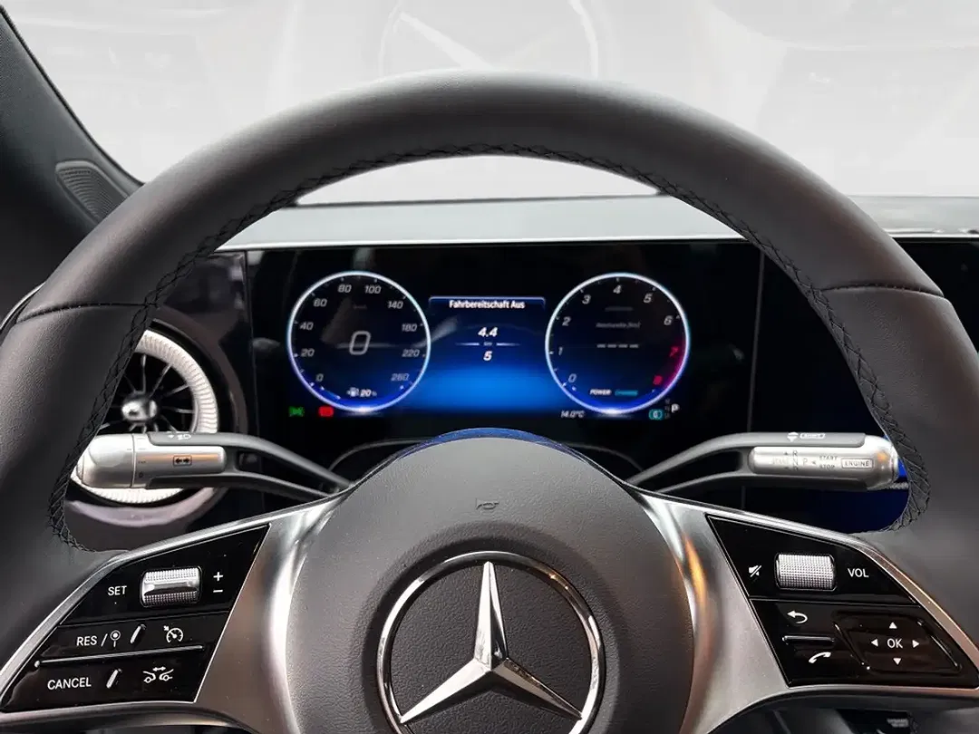 Mercedes-Benz CLA 180 - Thumbnail 11