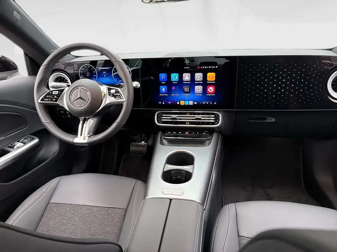 Mercedes-Benz CLA 180 - Thumbnail 7
