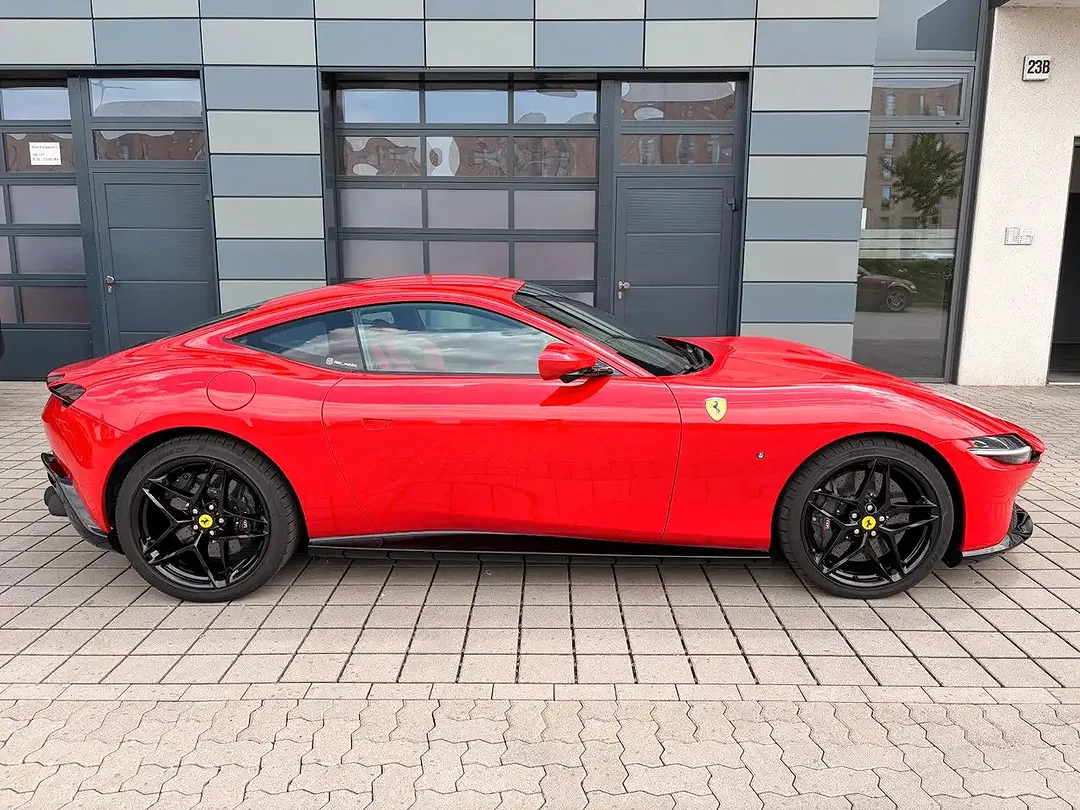 Ferrari Roma - Thumbnail 6
