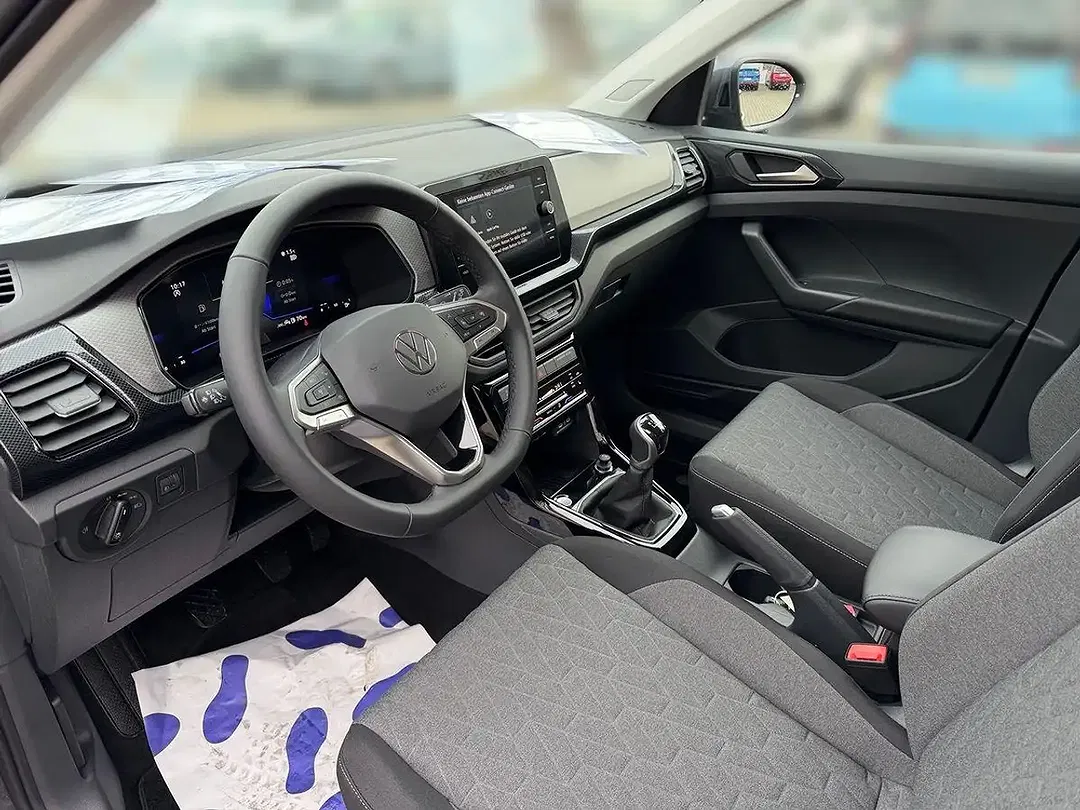 Volkswagen T-Cross - Thumbnail 10