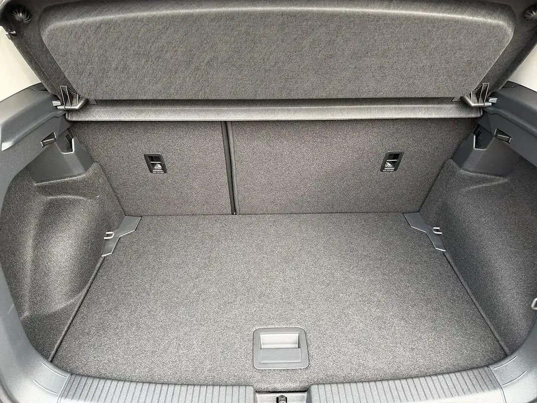 Volkswagen T-Cross - Thumbnail 9