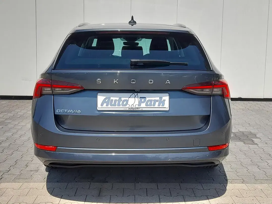 Skoda Octavia - Thumbnail 4