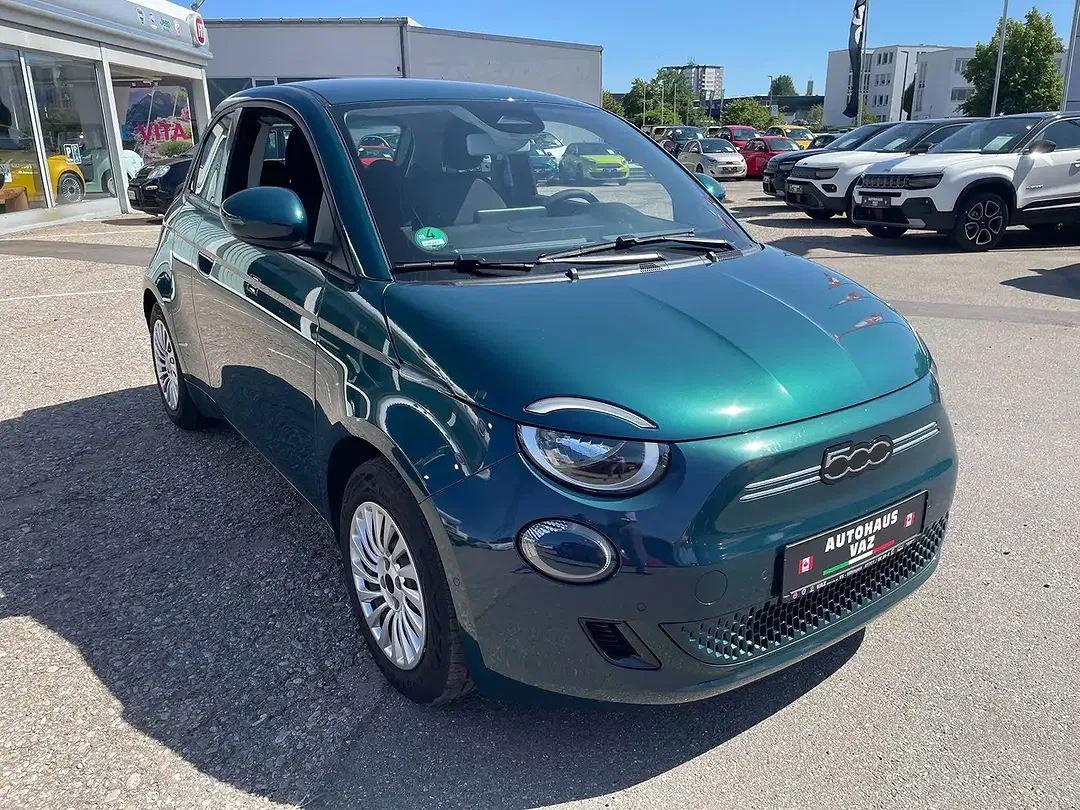 Fiat 500e - Thumbnail 3